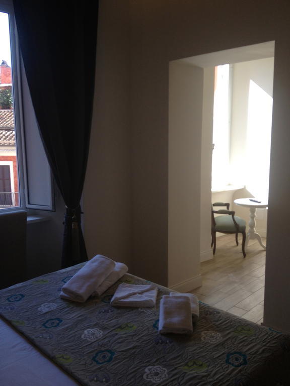 Cavour Forum Suites 로마 객실 사진
